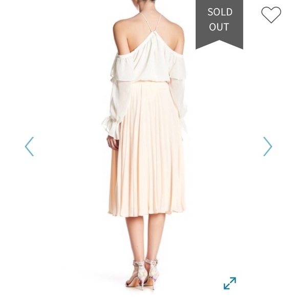 1State • Pleated Midi Skirt in Blush - Picture 2 of 3